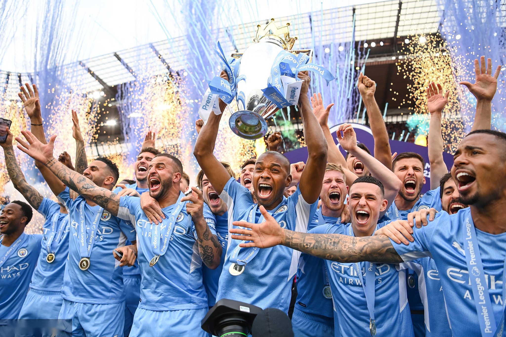 来或将让费 来或将让费