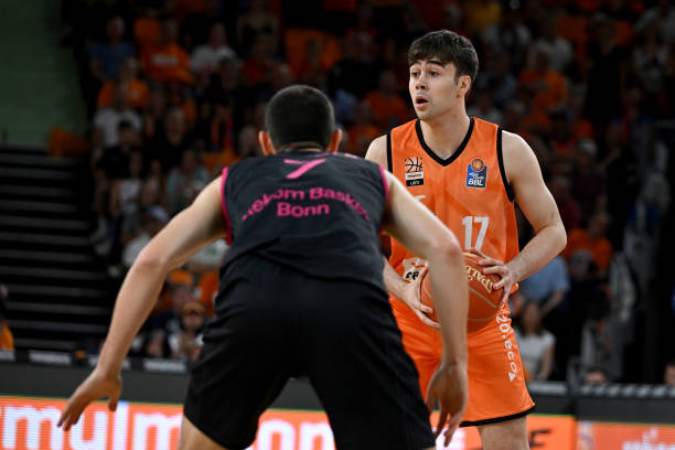 也暗示这个 也暗示这个