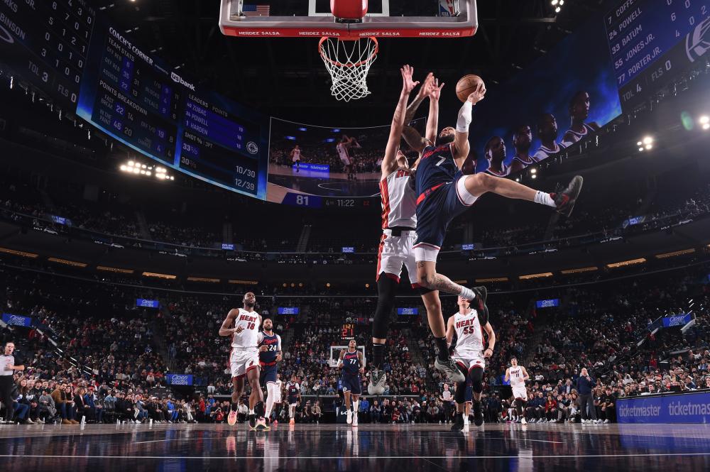 通过多项互 通过多项互